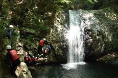 Canyoning tour down Kinu river